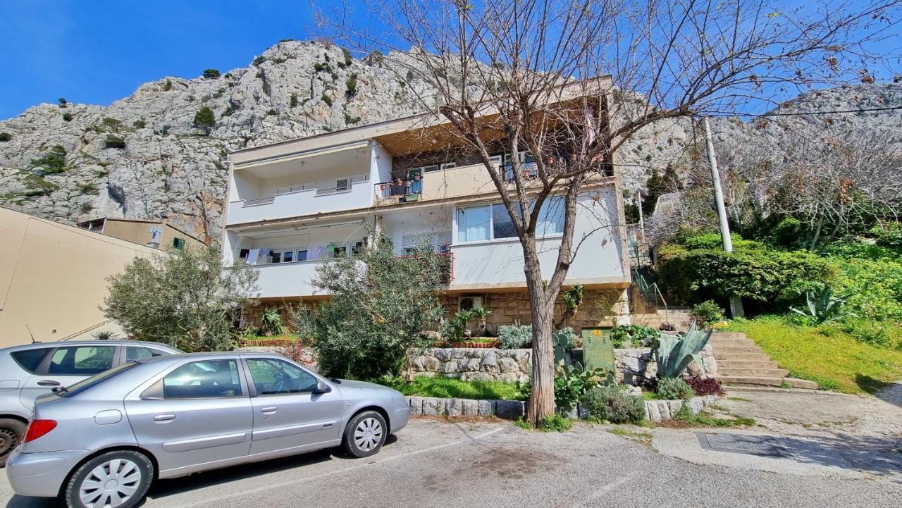 Apartment Tica Omiš Exteriör bild