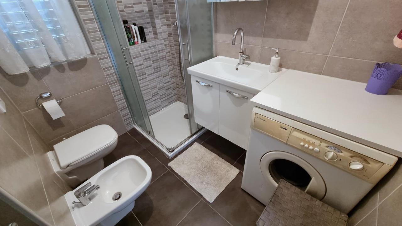 Apartment Tica Omiš Exteriör bild