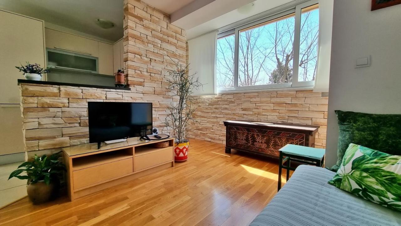 Apartment Tica Omiš Exteriör bild