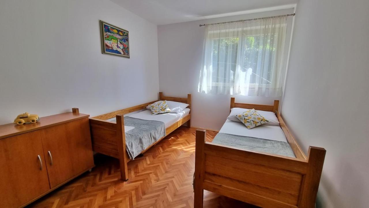 Apartment Tica Omiš Exteriör bild